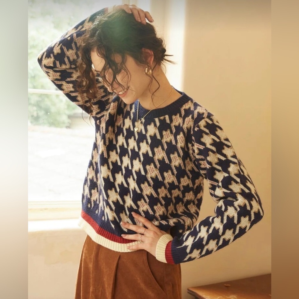 Cropped Houndstooth Sweater